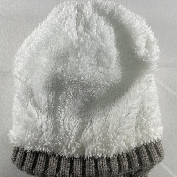 Timberland Women’s Gray Cable Knit Fleece‑Lined Winter Beanie Hat – One Size - Picture 4 of 4